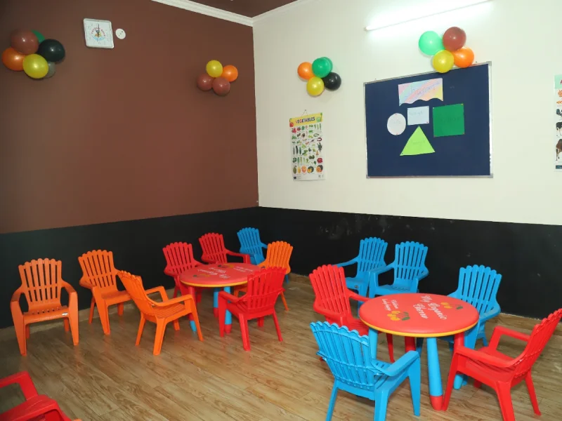 11Best Top kindergarten primary daycare centre play pre primary school in dehradun the poly kids
