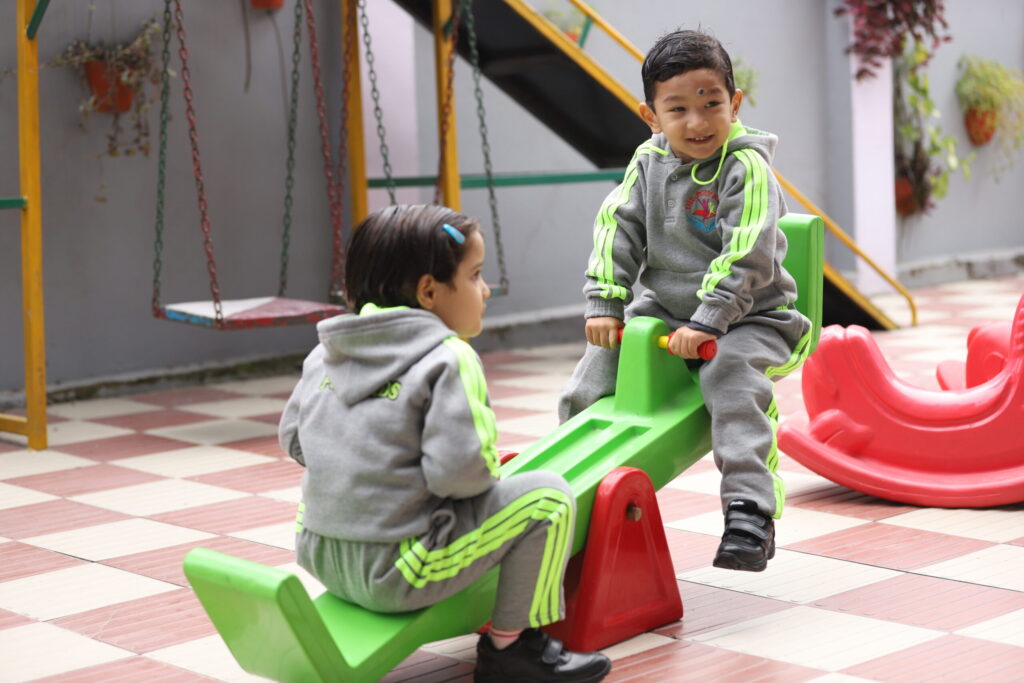 Best Top kindergarten primary daycare centre play pre primary school in dehradun the poly kids