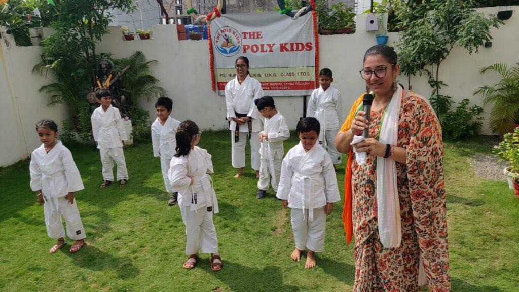 Best Top kindergarten primary daycare centre play pre primary school in dehradun the poly kids